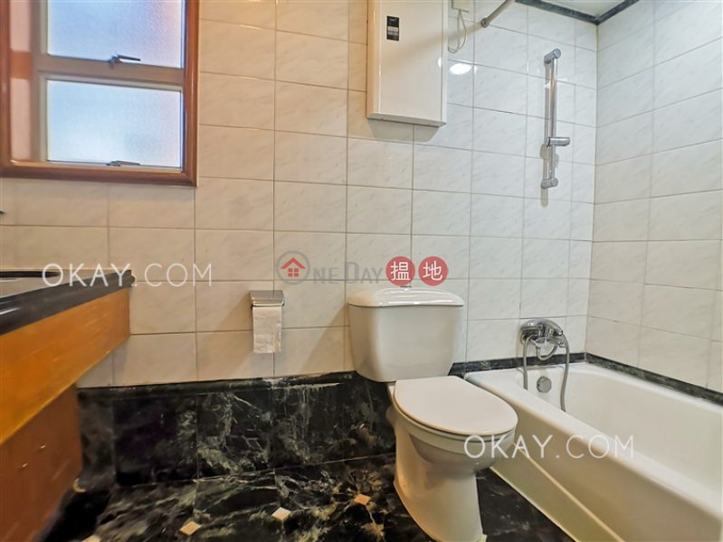 Luxurious 3 bedroom on high floor with sea views | For Sale | Island Place 港運城 Sales Listings