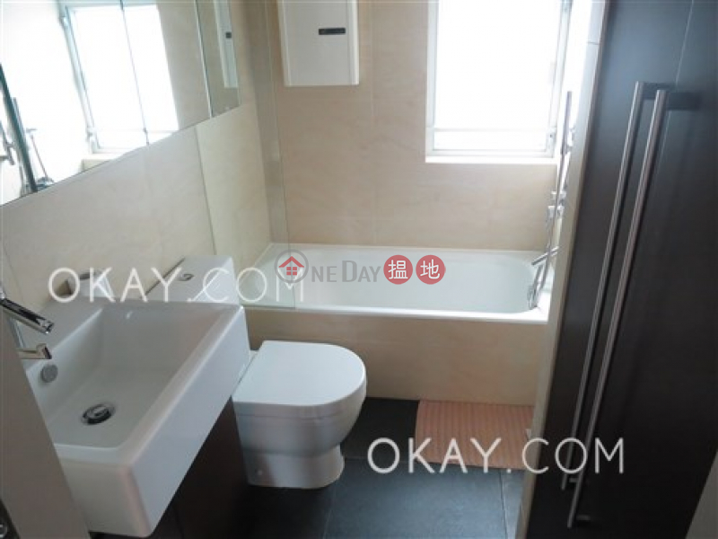 Charming 3 bedroom with balcony | Rental, Cherry Crest 翠麗軒 Rental Listings | Central District (OKAY-R73620)
