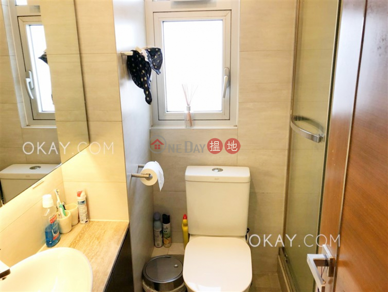 Unique 2 bedroom on high floor with sea views & rooftop | Rental | Bonham Court 寶恆苑 Rental Listings