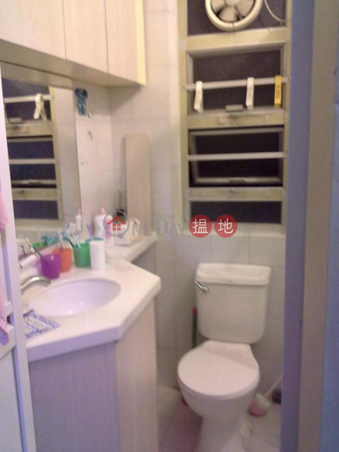 Flat for Rent in Newman House, Wan Chai, Newman House 利文樓 | Wan Chai District (H000385023)_0