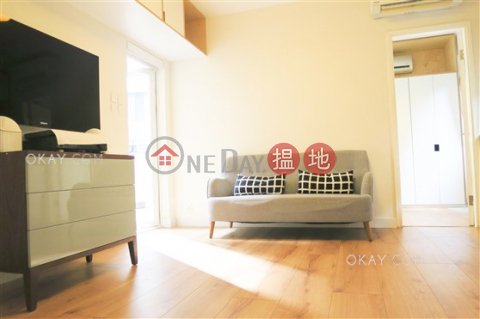 Rare 1 bedroom with terrace | For Sale, Windsor Court 衛城閣 | Western District (OKAY-S17748)_0