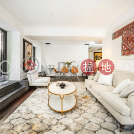 Efficient 4 bedroom with parking | For Sale | Woodgreen Estate 木苑 _0