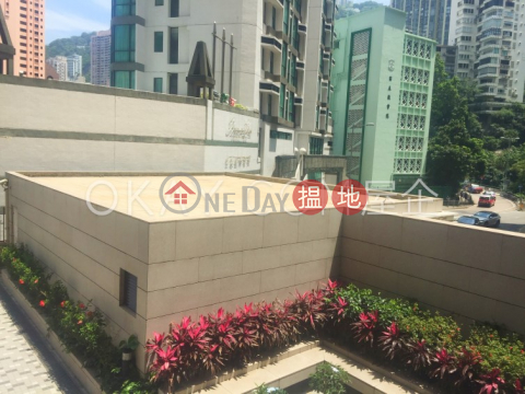 Nicely kept 2 bedroom in Mid-levels West | For Sale | Robinson Heights 樂信臺 _0