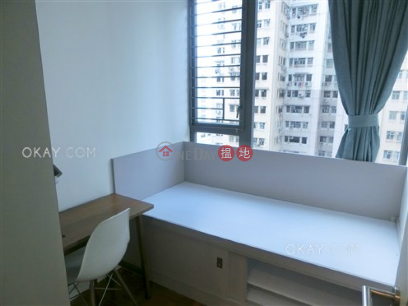 HK$ 25,200/ month | 18 Catchick Street Western District Intimate 2 bedroom with balcony | Rental