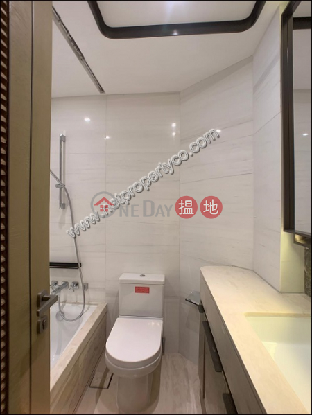 Property Search Hong Kong | OneDay | Residential Rental Listings, Large unit with a balcony for lease in Central