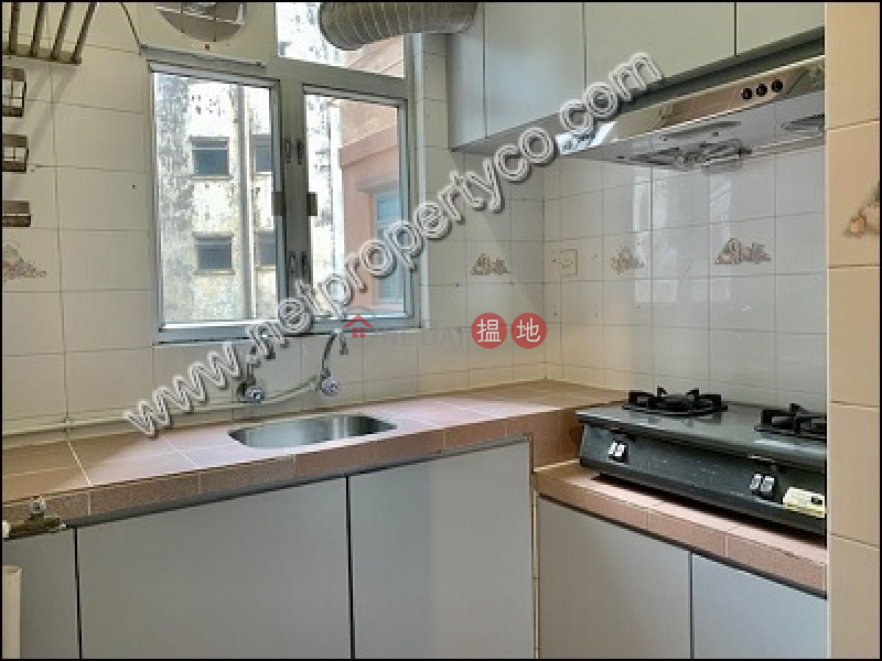 A very spacious 2-bedroom unit located at Mid-level 141-145 Caine Road | Central District | Hong Kong | Rental, HK$ 22,000/ month