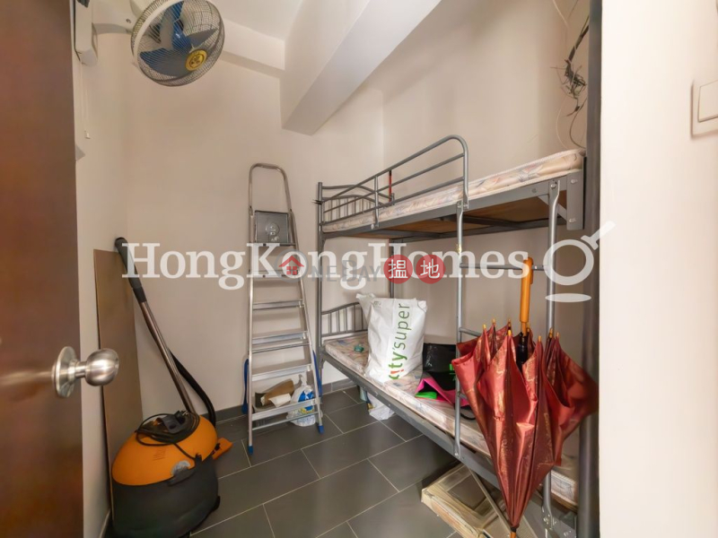 Property Search Hong Kong | OneDay | Residential | Rental Listings | 3 Bedroom Family Unit for Rent at Emerald Court