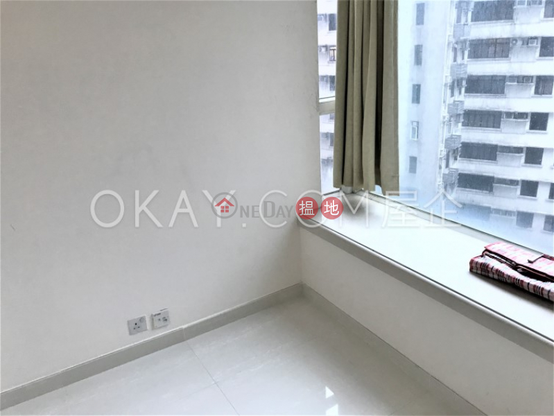 HK$ 9.3M Reading Place Western District | Popular 2 bedroom with balcony | For Sale