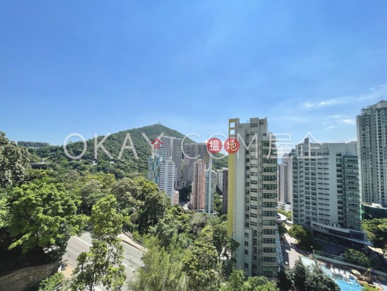 HK$ 3,400萬富林苑 A-H座西區3房2廁,實用率高,連車位,露台《富林苑 A-H座出售單位》