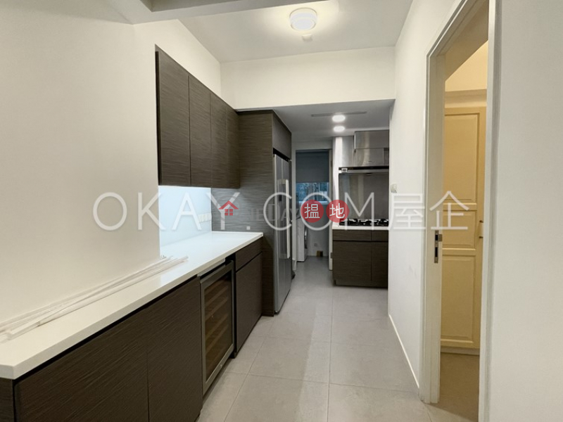 Popular 3 bedroom in Mid-levels West | Rental | Hanwin Mansion 慶雲大廈 Rental Listings