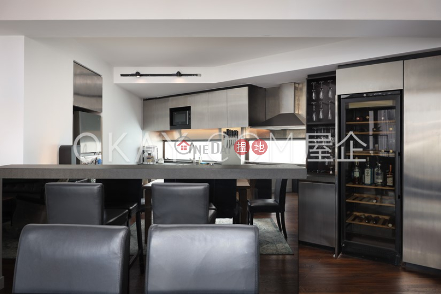 Charming penthouse with rooftop & balcony | For Sale | 52 Elgin Street 伊利近街52號 Sales Listings