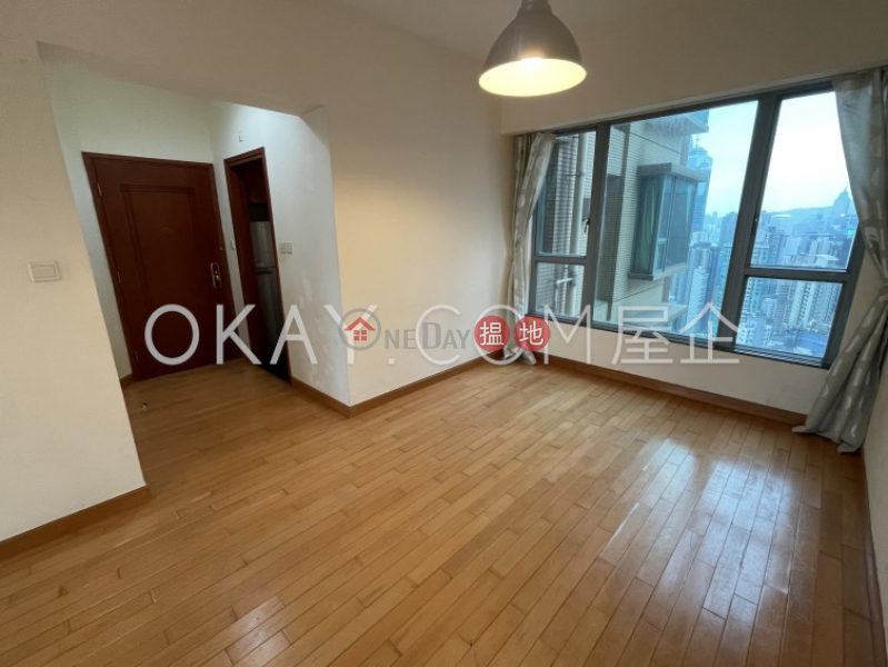 HK$ 39,000/ month, 2 Park Road Western District, Charming 3 bedroom with harbour views & balcony | Rental