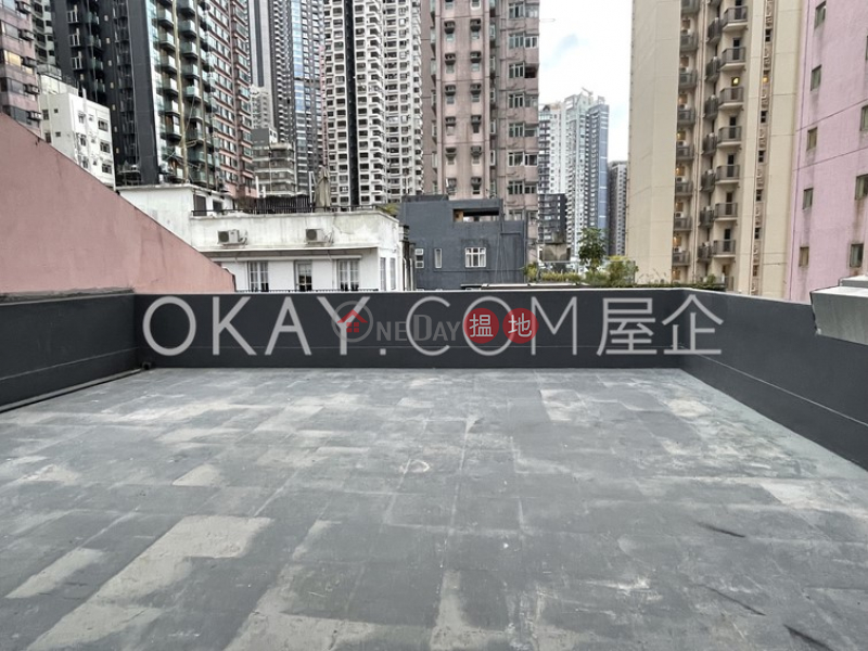 HK$ 36,000/ month, 18 Shelley Street | Central District Tasteful 2 bedroom on high floor with rooftop | Rental