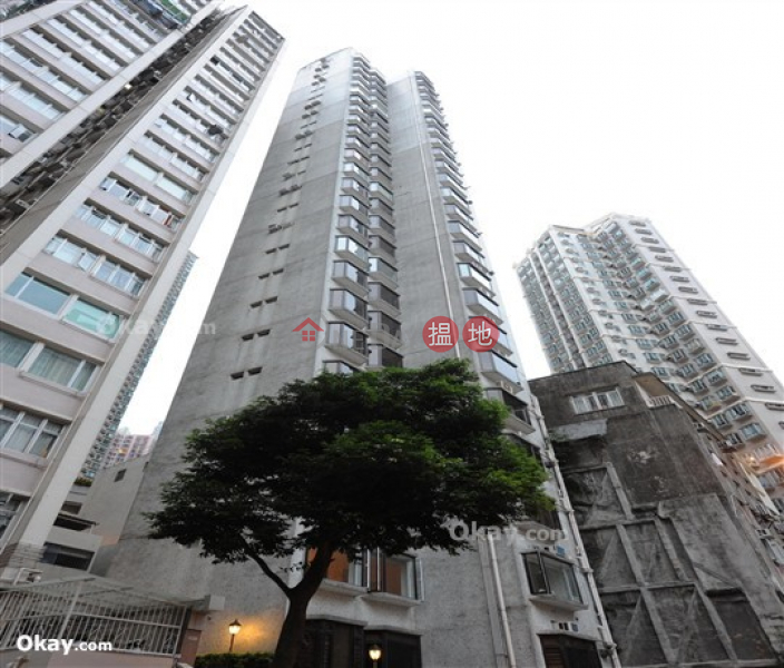 Property Search Hong Kong | OneDay | Residential Sales Listings | Nicely kept 2 bedroom on high floor with rooftop | For Sale