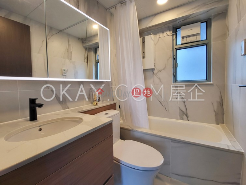 HK$ 45,500/ month, Casa Bella, Central District, Unique 2 bedroom in Mid-levels West | Rental