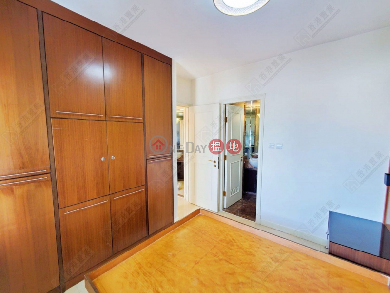 HK$ 18.9M, Tower 3 The Victoria Towers | Yau Tsim Mong | Three bedrooms and one apartment in The Victoria Towers
