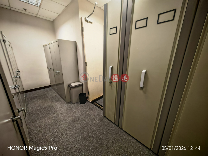 創紀之城三期一座|中層寫字樓/工商樓盤|出租樓盤HK$ 36,600/ 月