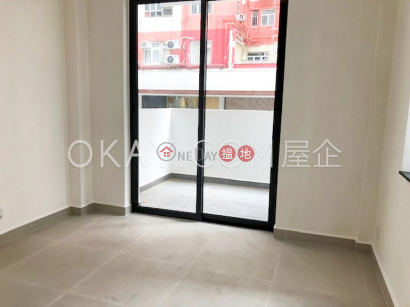 Tasteful 3 bedroom with balcony | Rental, Hamilton Mansion 美登大廈 Rental Listings | Wan Chai District (OKAY-R255917)