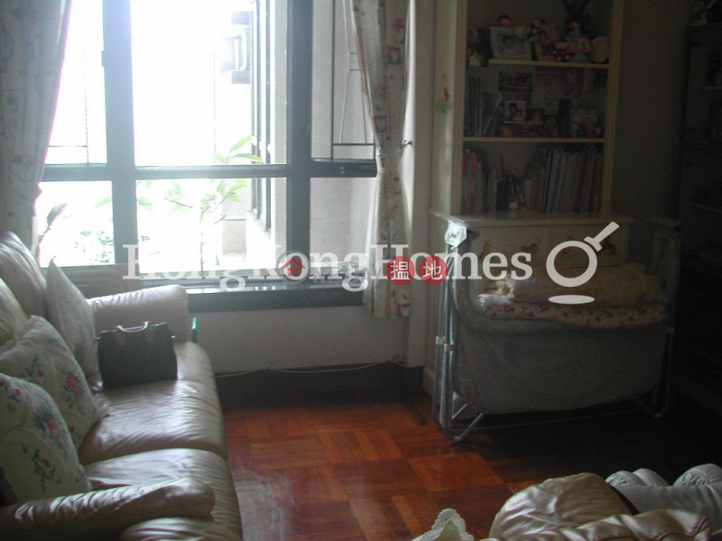 3 Bedroom Family Unit for Rent at Vantage Park 22 Conduit Road | Western District, Hong Kong Rental HK$ 37,000/ month