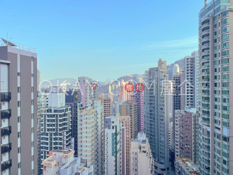 Stylish 3 bed on high floor with harbour views | Rental | Fairview Height 輝煌臺 Rental Listings