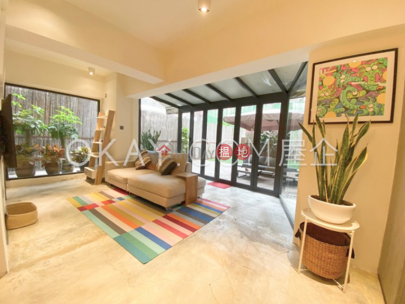 Lovely 1 bedroom with terrace | Rental, New Fortune House Block B 五福大廈 B座 Rental Listings | Western District (OKAY-R130156)