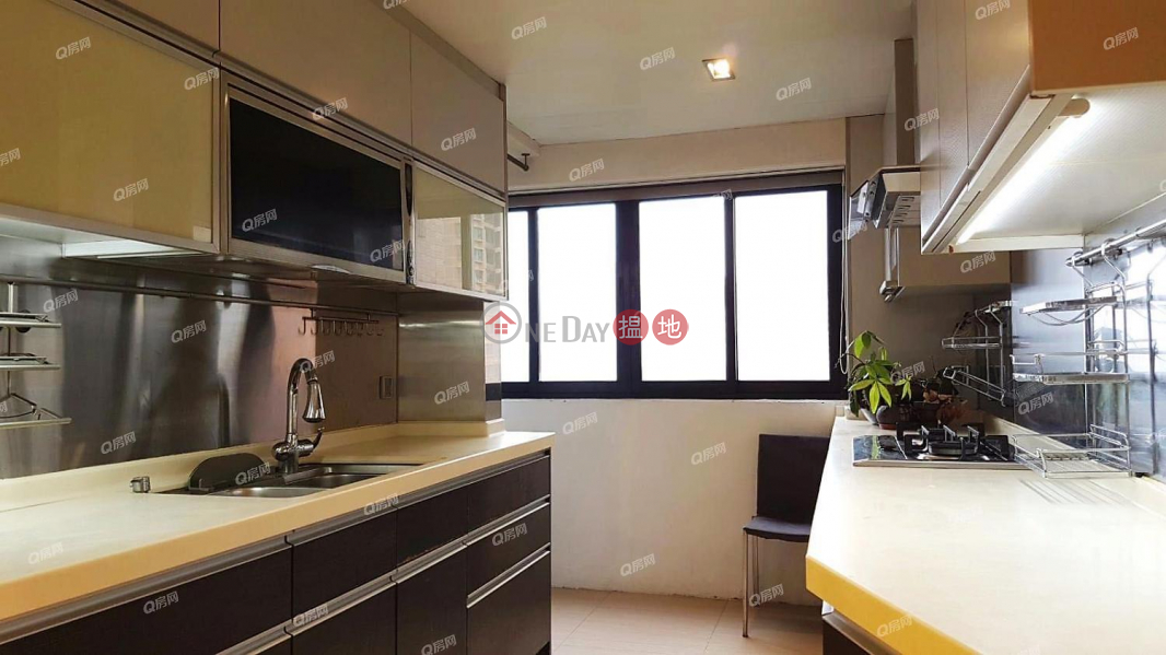 HK$ 29M | The Broadville, Wan Chai District | The Broadville | 2 bedroom Mid Floor Flat for Sale