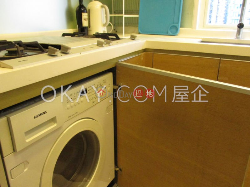 HK$ 28,000/ month, Centrestage | Central District, Generous 2 bedroom on high floor with balcony | Rental
