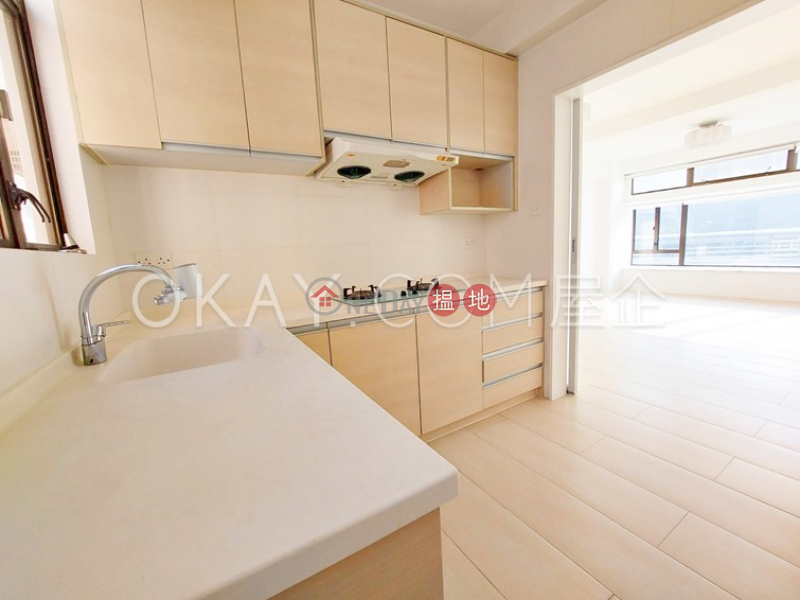 HK$ 43,000/ month | Linden Court Wan Chai District, Rare 3 bedroom on high floor with racecourse views | Rental