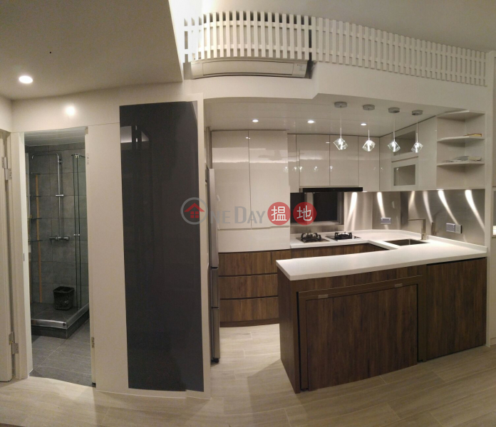 On Fung Building Flat E - 2 Bedrooms, 110-118 Caine Road | Western District, Hong Kong, Rental, HK$ 24,000/ month