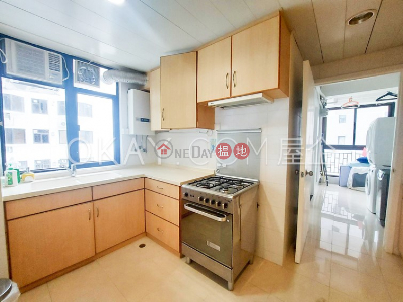 Stylish 3 bedroom with balcony & parking | Rental | South Bay Towers 南灣大廈 Rental Listings