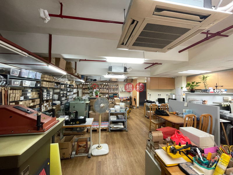 Property Search Hong Kong | OneDay | Industrial Sales Listings | Tsing Yi Vigor Industrial Building: Wood Office Decoration Can Be Own-Using Or Collecting Rent
