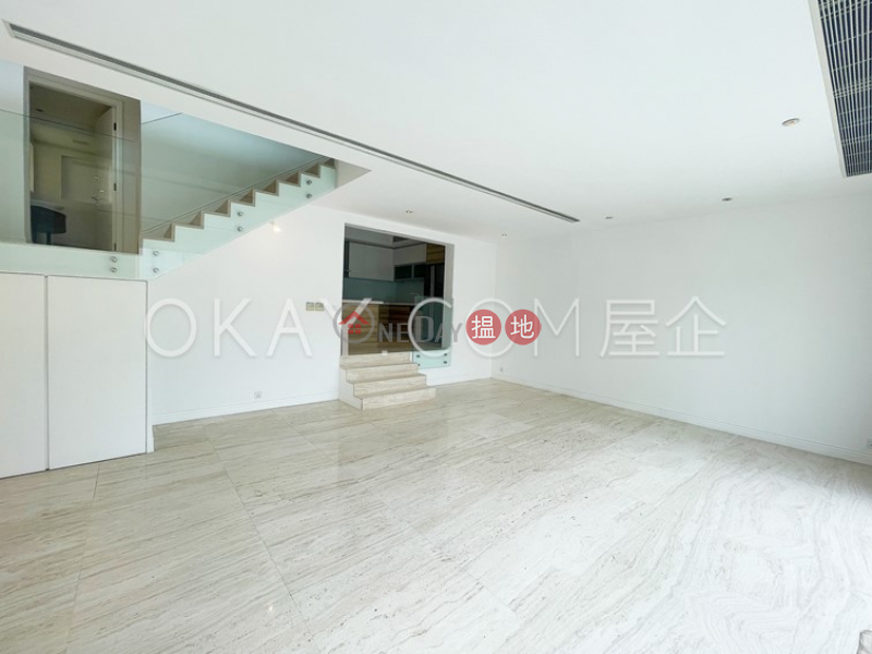 HK$ 168,000/ month | The Crown Villas Southern District Lovely house with terrace, balcony | Rental