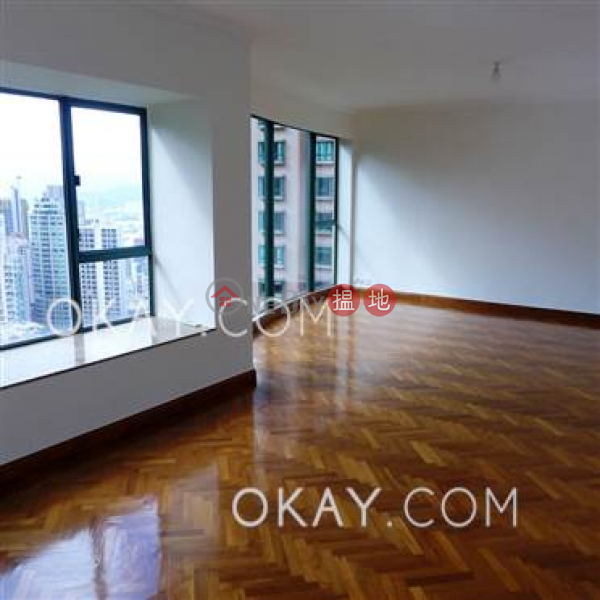 HK$ 64,000/ month, Hillsborough Court, Central District Gorgeous 3 bedroom with parking | Rental