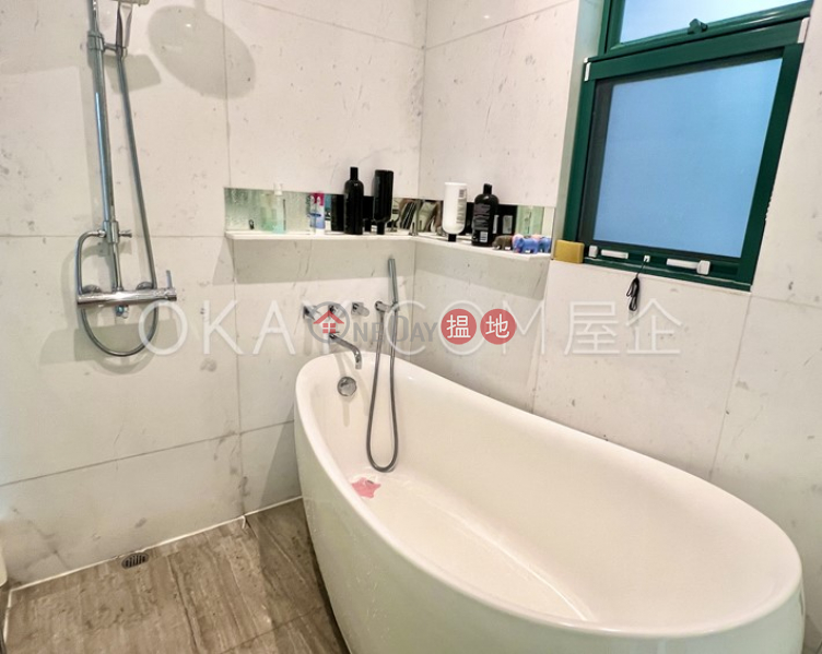 Tasteful 4 bed on high floor with sea views & balcony | Rental 6 Chianti Drive | Lantau Island Hong Kong | Rental HK$ 50,000/ month