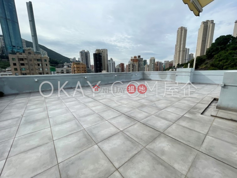 Property Search Hong Kong | OneDay | Residential Sales Listings | Gorgeous 2 bedroom on high floor with rooftop & parking | For Sale