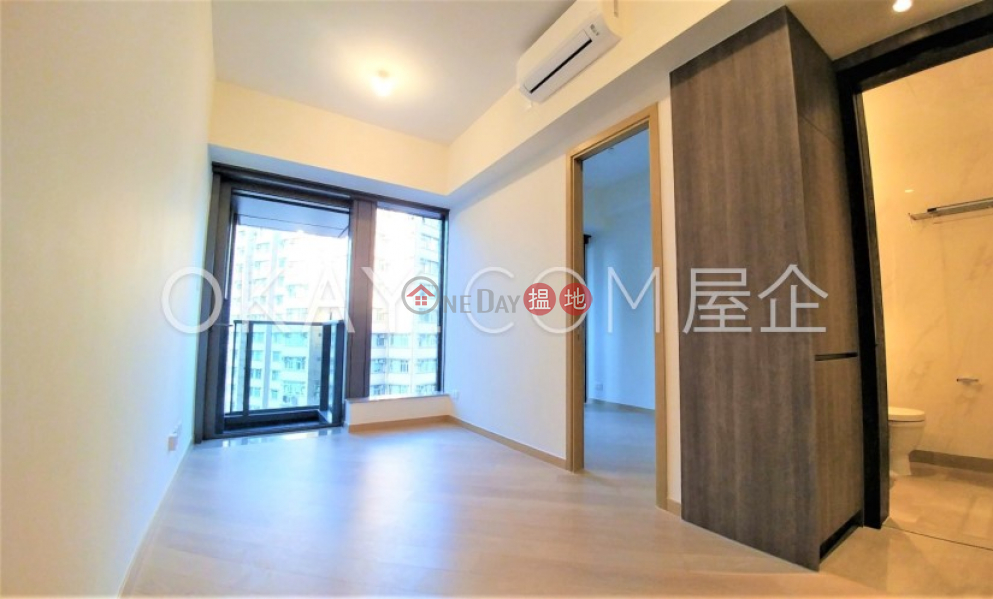 Intimate 1 bedroom with balcony | For Sale | Novum West Tower 1 翰林峰1座 Sales Listings