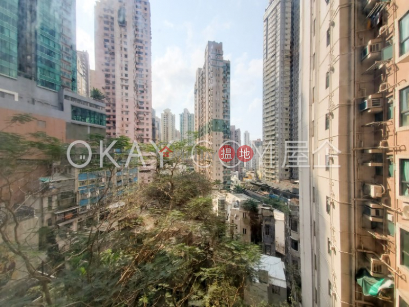 Nicely kept 2 bedroom with balcony | For Sale 72 Staunton Street | Central District | Hong Kong, Sales | HK$ 11M