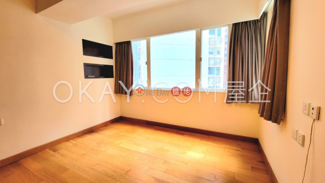 Popular 2 bedroom with balcony | Rental, Garfield Mansion 嘉輝大廈 Rental Listings | Western District (OKAY-R63227)