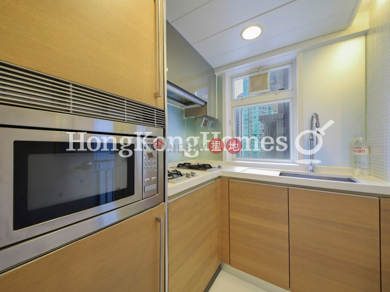 HK$ 36,000/ month | Centrestage Central District, 3 Bedroom Family Unit for Rent at Centrestage