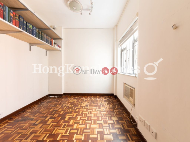 3 Bedroom Family Unit for Rent at Emerald Court | 14 Conduit Road | Western District Hong Kong, Rental HK$ 68,000/ month