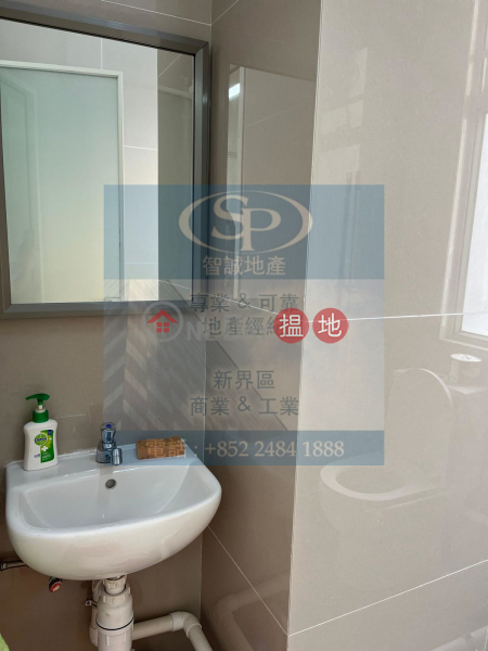 Tsuen Wan Thriving Industrial Centre: good condition warehouse with inside toilet | 26-38 Sha Tsui Road | Tsuen Wan | Hong Kong, Rental, HK$ 10,000/ month