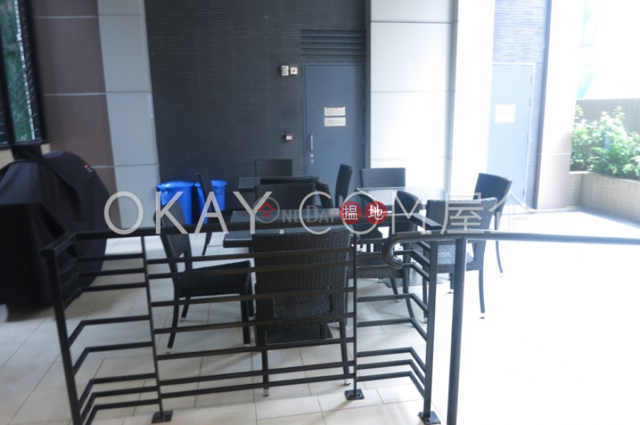 Tasteful 2 bedroom with balcony | Rental, 18 Catchick Street 吉席街18號 Rental Listings | Western District (OKAY-R294113)