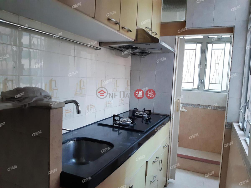 Property Search Hong Kong | OneDay | Residential Rental Listings, Pak Tak Building | 2 bedroom High Floor Flat for Rent