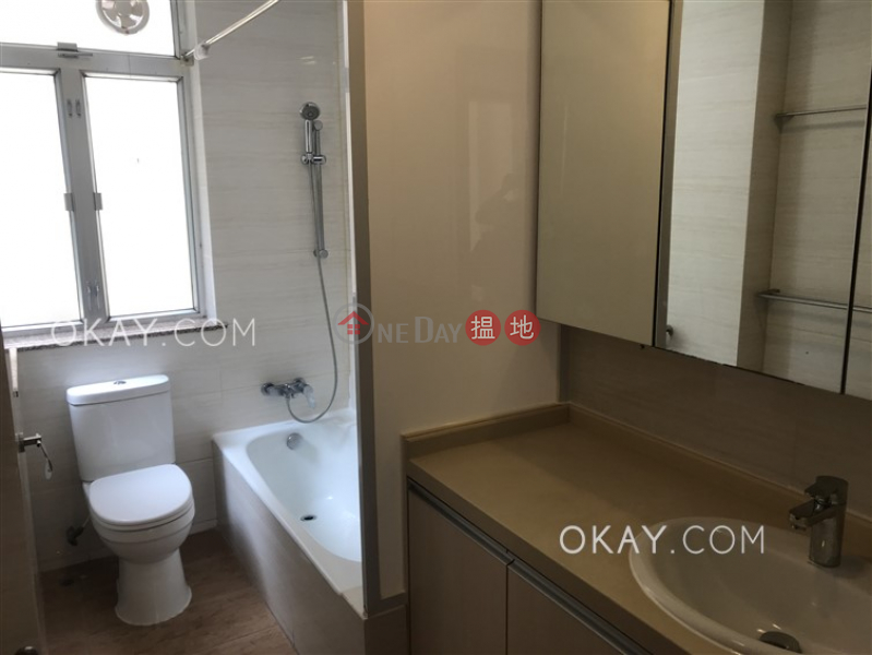 HK$ 43,000/ month Hanaevilla, Wan Chai District Nicely kept 3 bedroom with balcony | Rental
