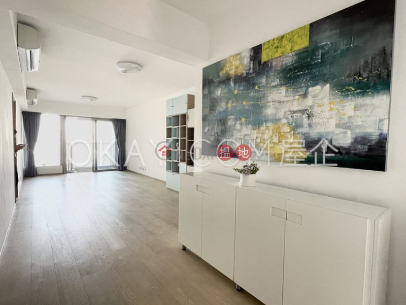 Exquisite 3 bedroom with balcony | For Sale | Harbour Glory Tower 3 維港頌3座 Sales Listings