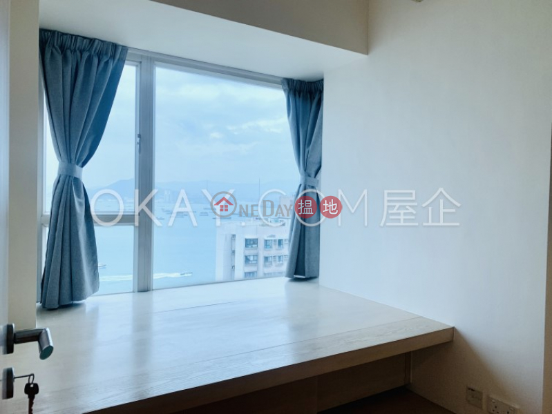 HK$ 25,000/ month | Ivy On Belcher\'s | Western District, Practical 2 bed on high floor with sea views & balcony | Rental