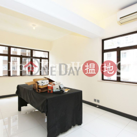 3 Bedroom Family Unit for Rent at Kam Kin Mansion | Kam Kin Mansion 金堅大廈 _0