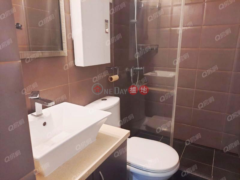 HK$ 20,000/ month, Maxluck Court Western District | Maxluck Court | 1 bedroom Mid Floor Flat for Rent