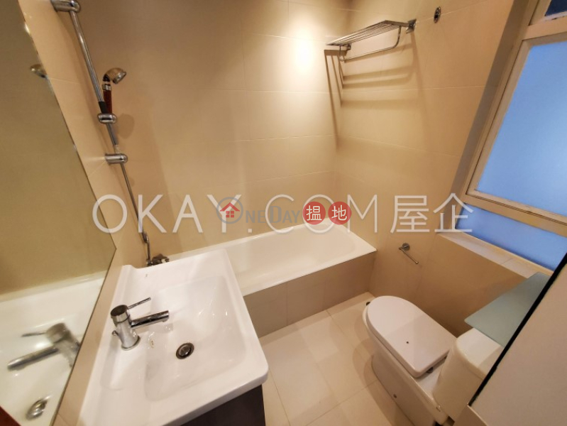 Stylish 1 bedroom on high floor | For Sale | Hillsborough Court 曉峰閣 Sales Listings