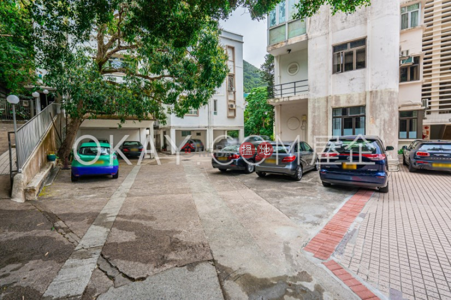 HK$ 55,000/ month | 98 Repulse Bay Road, Southern District Unique 3 bedroom on high floor with parking | Rental